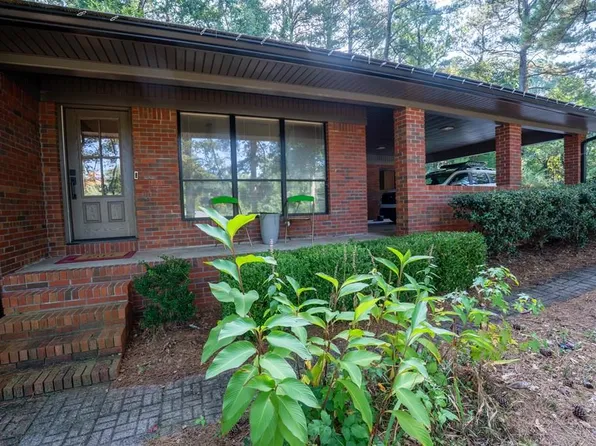 210 Sunset Dr, Chatsworth, GA 30705