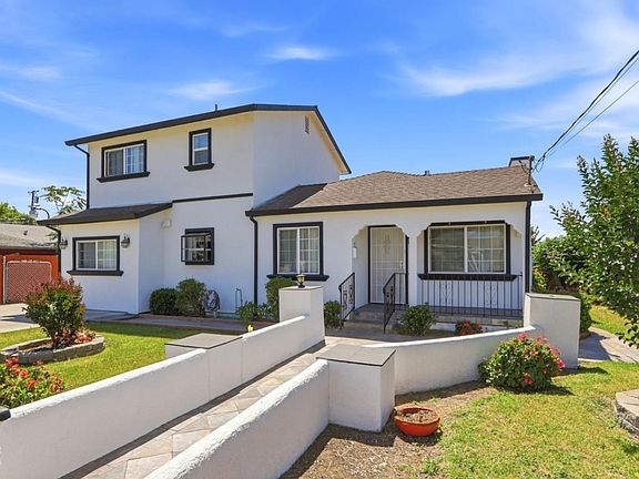 3rd image of 1825 Mayfair Pl