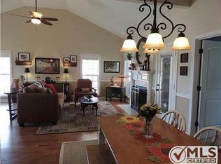 2235 Fairfax Dr, Clarksville, TN 37043