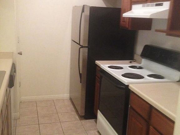 4th image of 517 Dukeway #3
