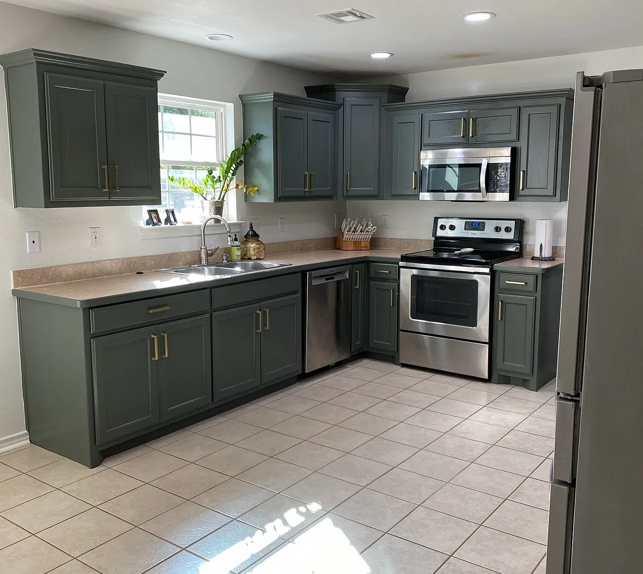 3 bed, 1875 sqft, $6,250 — Photo 3