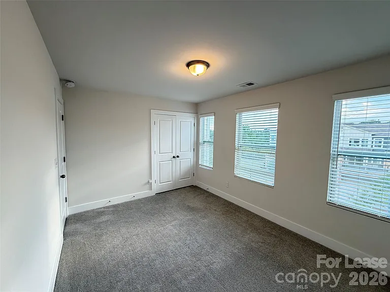 2511 Ensemble Ct — Photo 35
