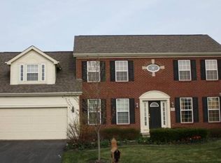 6363 Beaumont Sq, Lewis Center, OH 43035