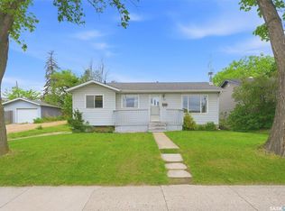 99 Howell AVENUE, Saskatoon, SK S7L 3S9