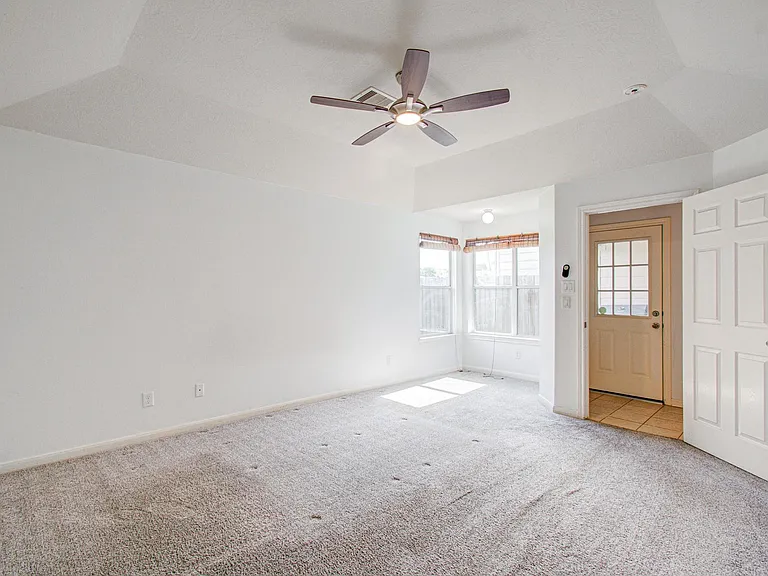 13335 Gardnerville St — Photo 24