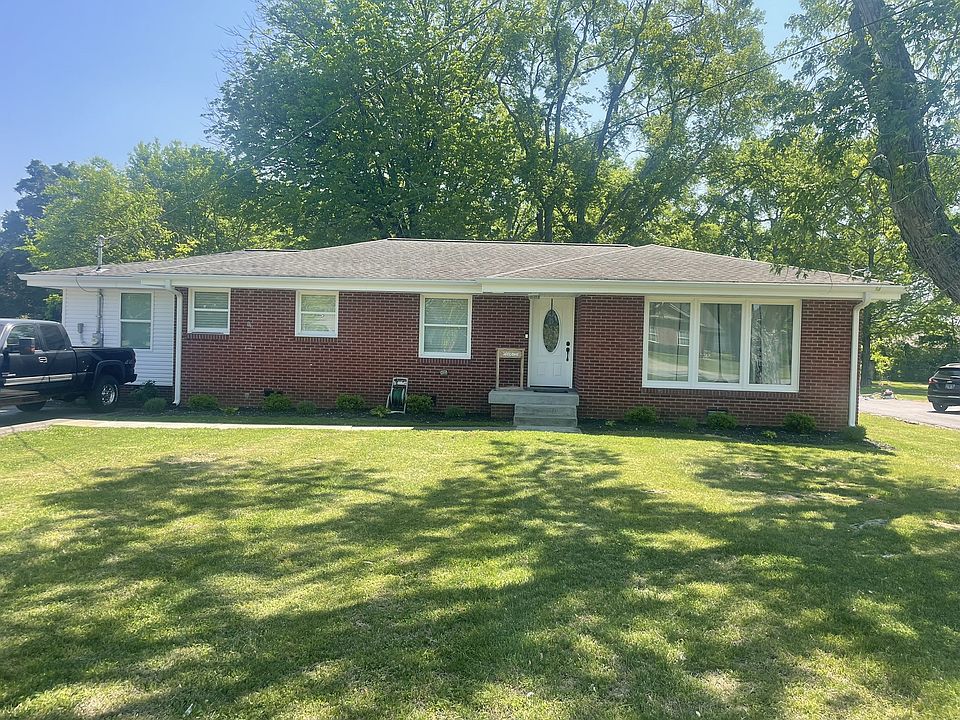 1st image of 205 Winwood Dr