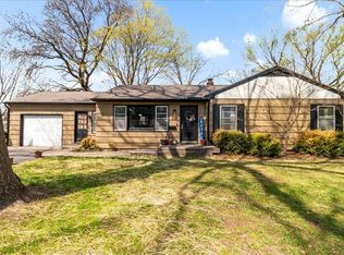 2105 SW Walnut St, Blue Springs, MO 64015