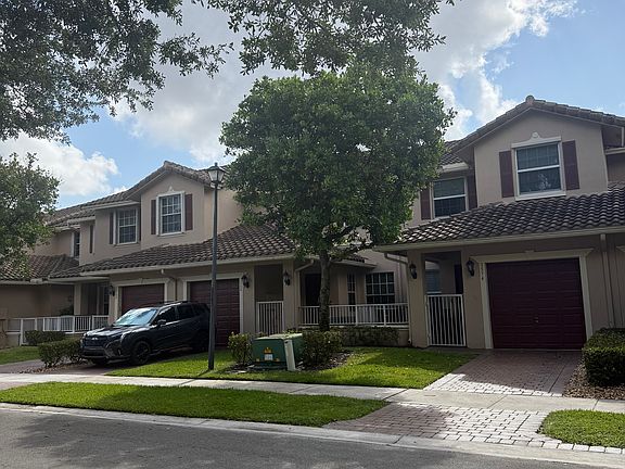 3rd image of 3580 Parkside Dr