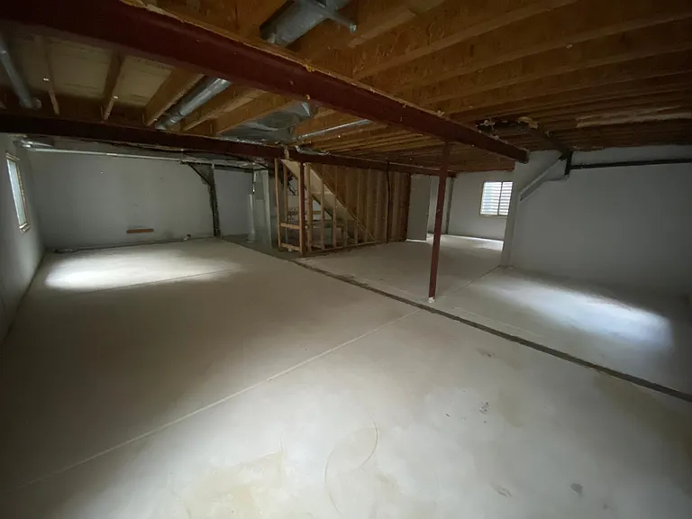 342 Las Lomas St — Photo 16