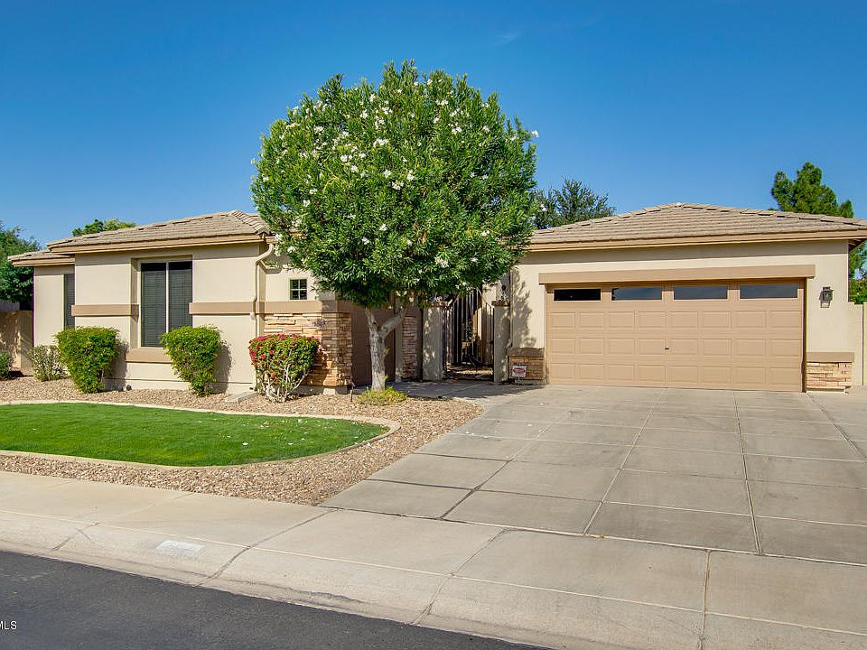 1st image of 3154 E Mead Dr