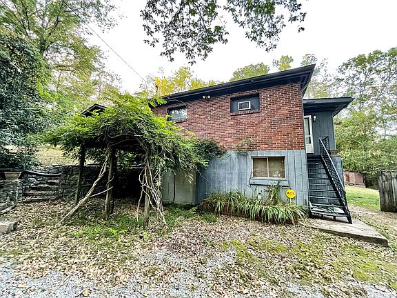 4th image of 7040 Asberry Dr