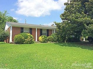 6 Brookhaven Dr, Little Rock, AR 72205