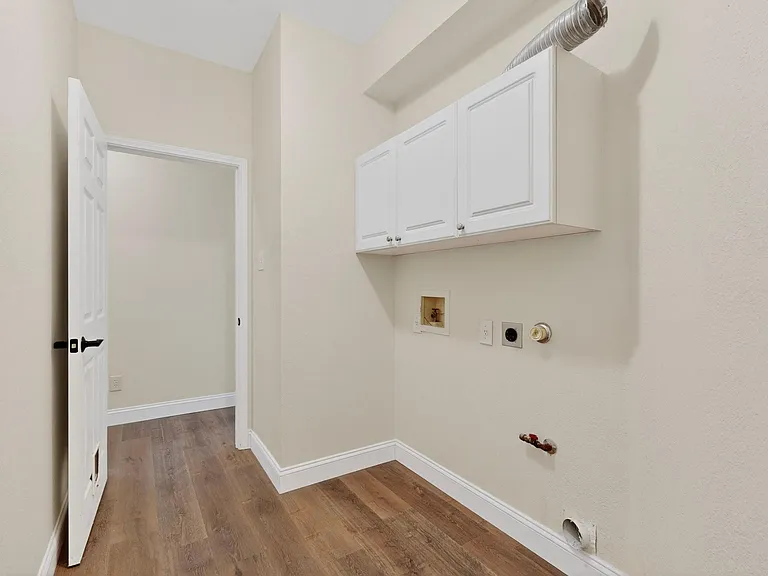 1102 Old Mill Rd — Photo 36
