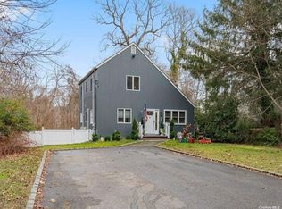 184 Sylvan Dr, Wading River, NY 11792