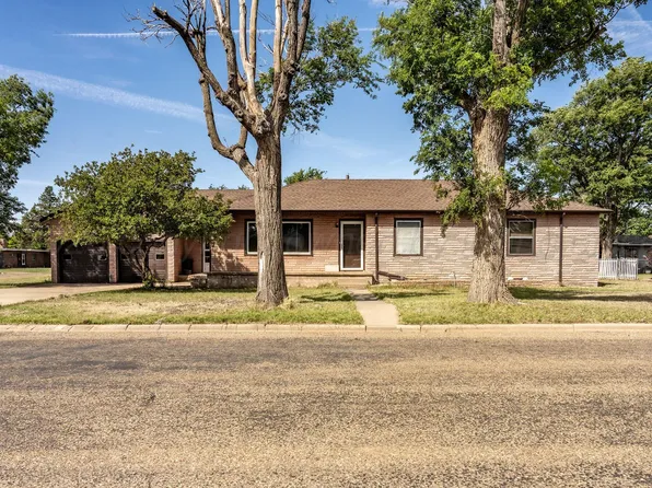 601 Oak Ave, Panhandle, TX 79068