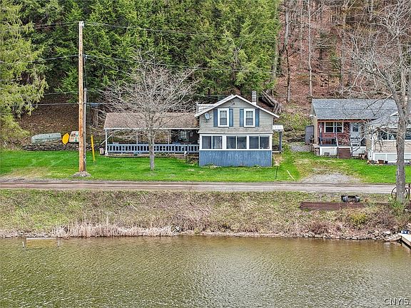 2nd image of 3174 Gorton Lake Rd