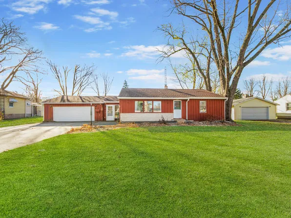 403 W 2nd St, Wenona, IL 61377