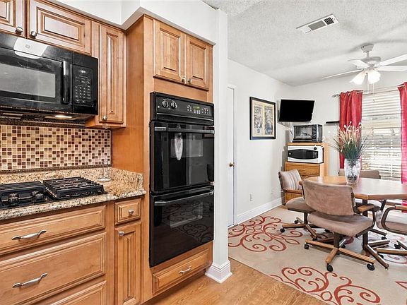 5th image of 1409 Kent Ave