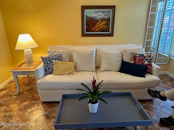 4th image of 430 S Paseo Sarta #B-unit B
