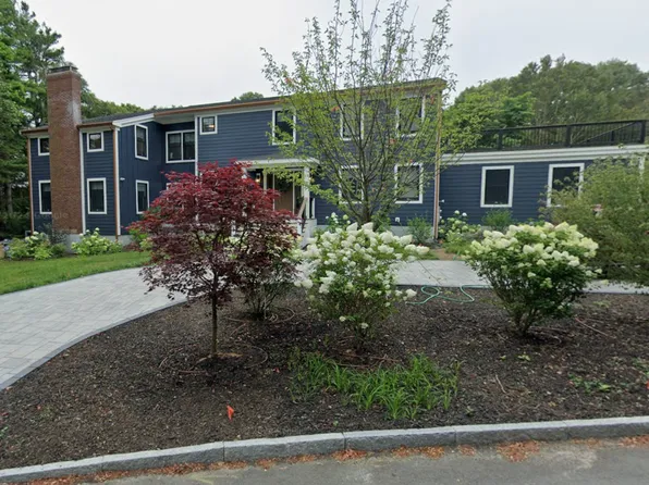 9 Nairn Rd, Pocasset, MA 02559