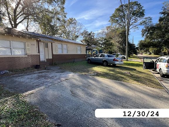 3rd image of 2222 W 15TH Street