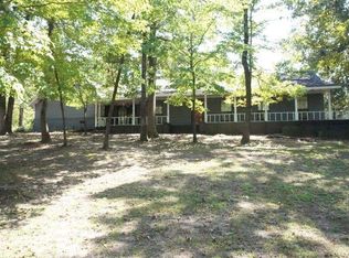 372 Kimberly Dr, Columbus, MS 39702