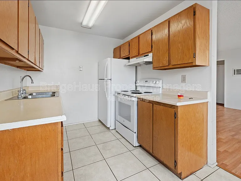 449 S Mollison Ave #3 — Photo 12