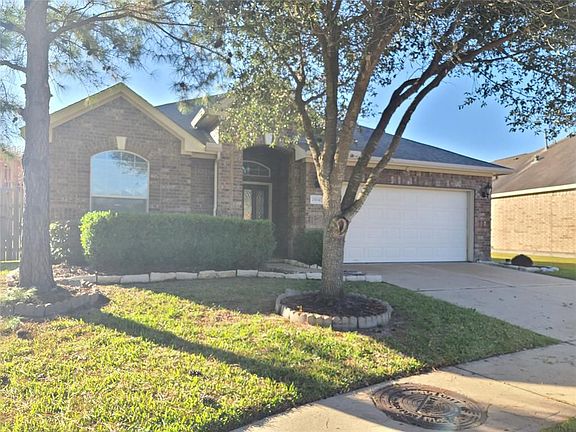 2nd image of 25047 Lenora Dr