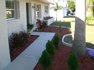 17384 Oriole Rd, Fort Myers, FL 33967