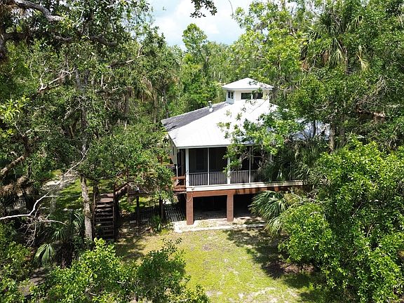 3rd image of 1241 NW Girl Scout Rd