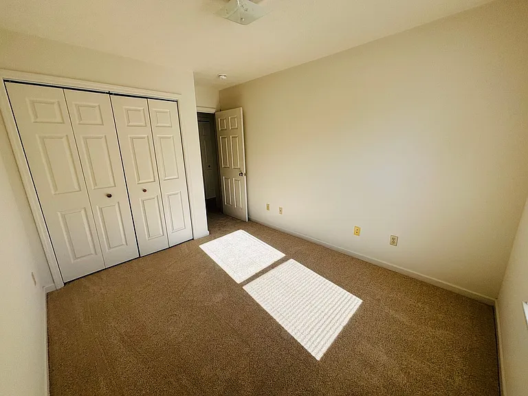 510 Craig St — Photo 5