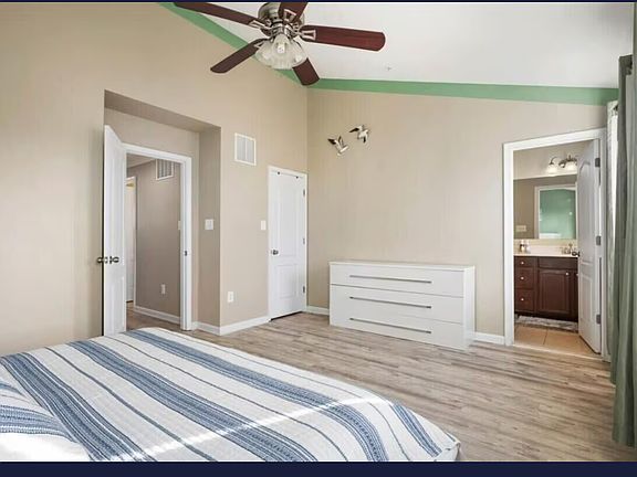5th image of 12901 Tidal Ln #1
