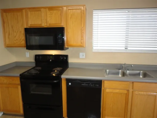 3279 S Bowman Rd — Photo 5