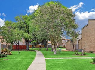 880 Tully Rd APT 13, Houston, TX 77079