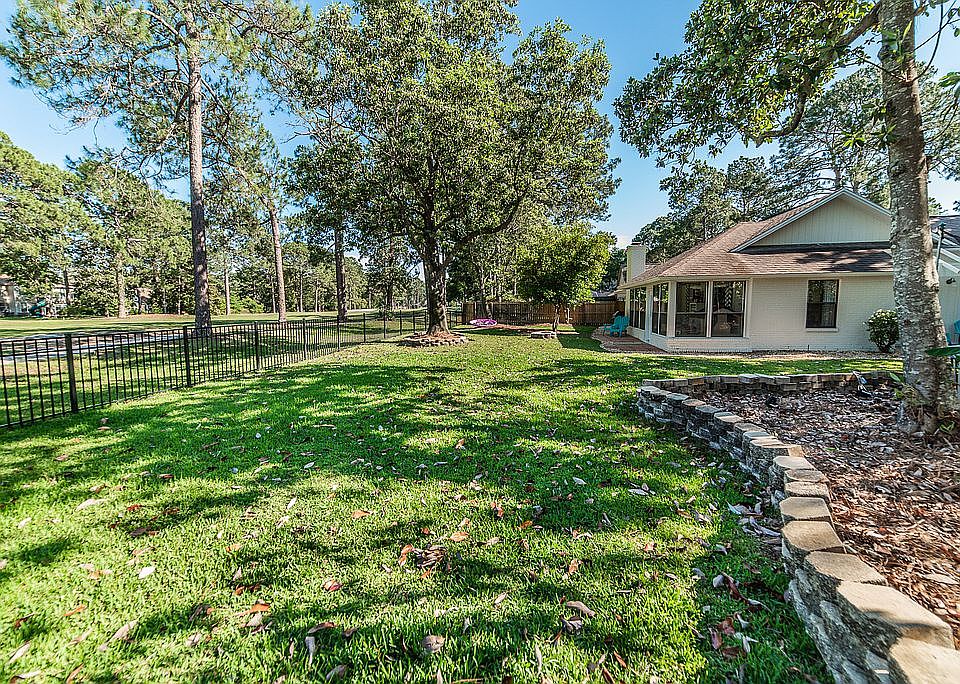 1st image of 1219 Chantilly Cir