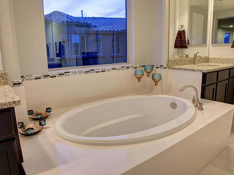 3607 E Salter Dr — Photo 24