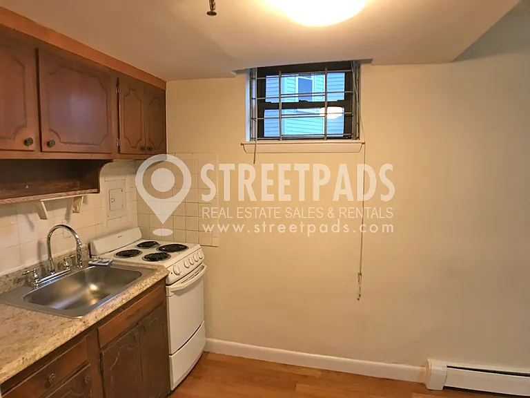45 Chester St #B2 — Photo 6