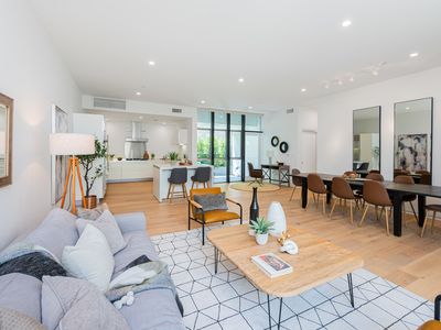 825 N Kings Rd APT 9, West Hollywood, CA, 90069