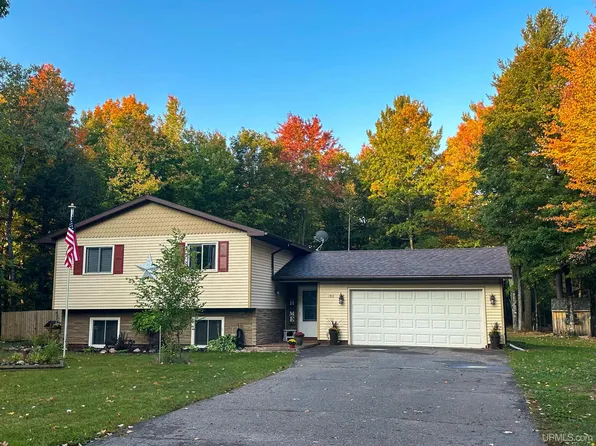 195 N County Road 557, Gwinn, MI 49841