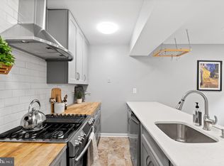 1130 1/2 Lombard St, Philadelphia, PA