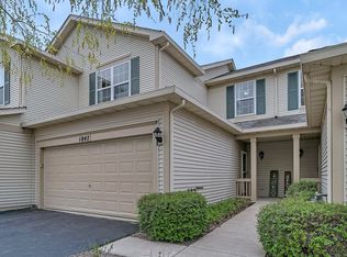 1847 S Wentworth Cir, Romeoville, IL 60446