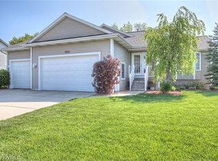 7512 Alycia Dr, Hudsonville, MI 49426
