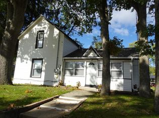 803 E Washington St, Knox, IN 46534