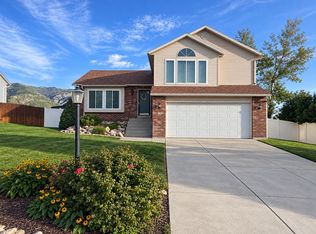 363 E 3475 N, North Ogden, UT 84414