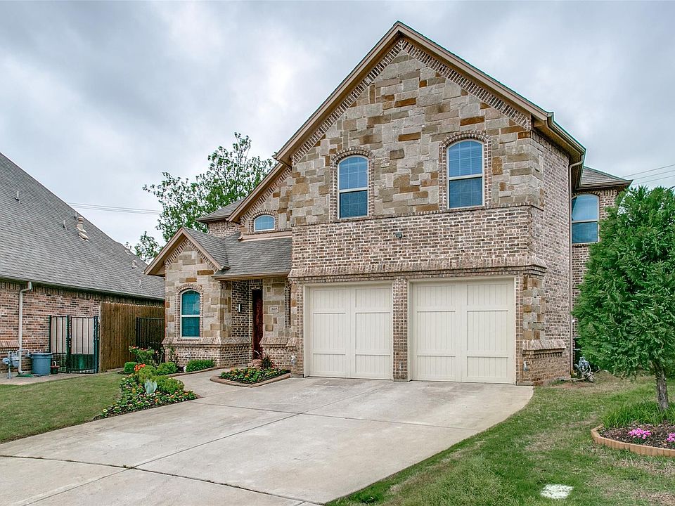 1st image of 1805 Castle Ct