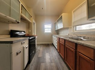 203 E 12th St, Grand Island, NE 68801