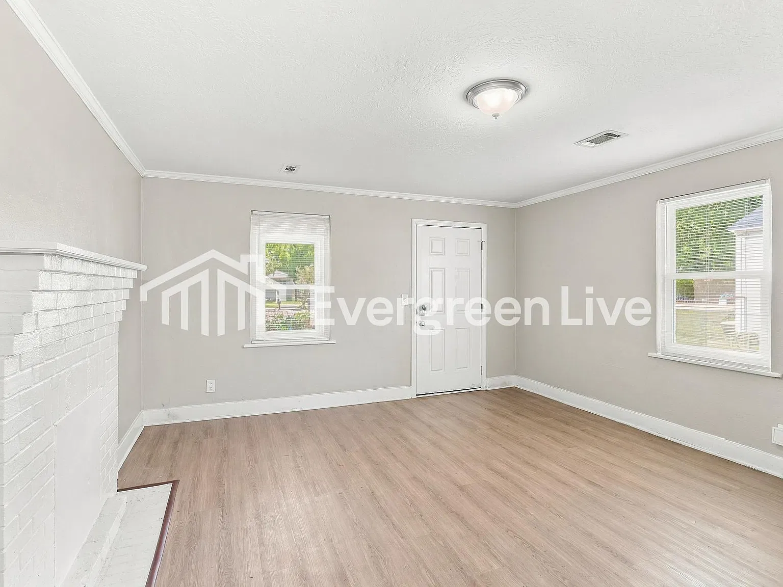 3 bed, 1.0 bath, 948 sqft, $1,145 — Photo 4
