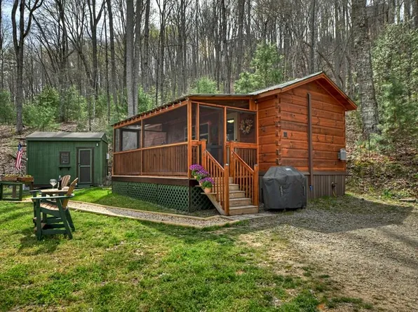 57 Meadow Hl, Morganton, GA 30560