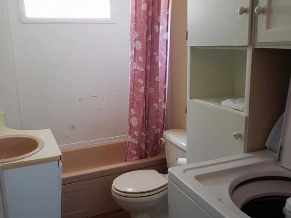 5th image of 650 Woodside Dr