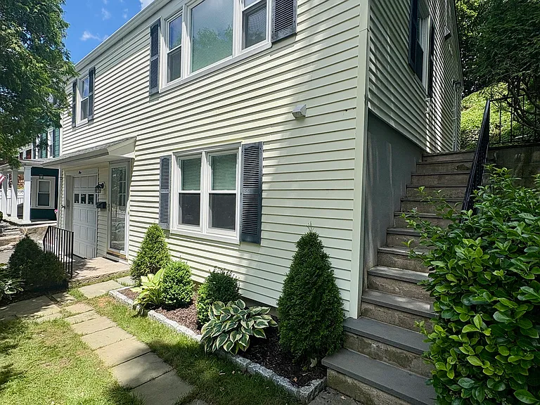 9 Pemberwick Rd — Photo 24